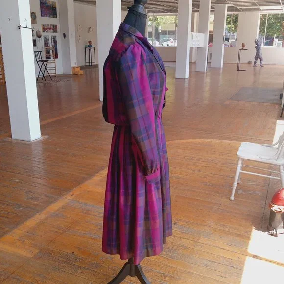 Plaid purple long sleeve Button front dress - Picture 5 of 11